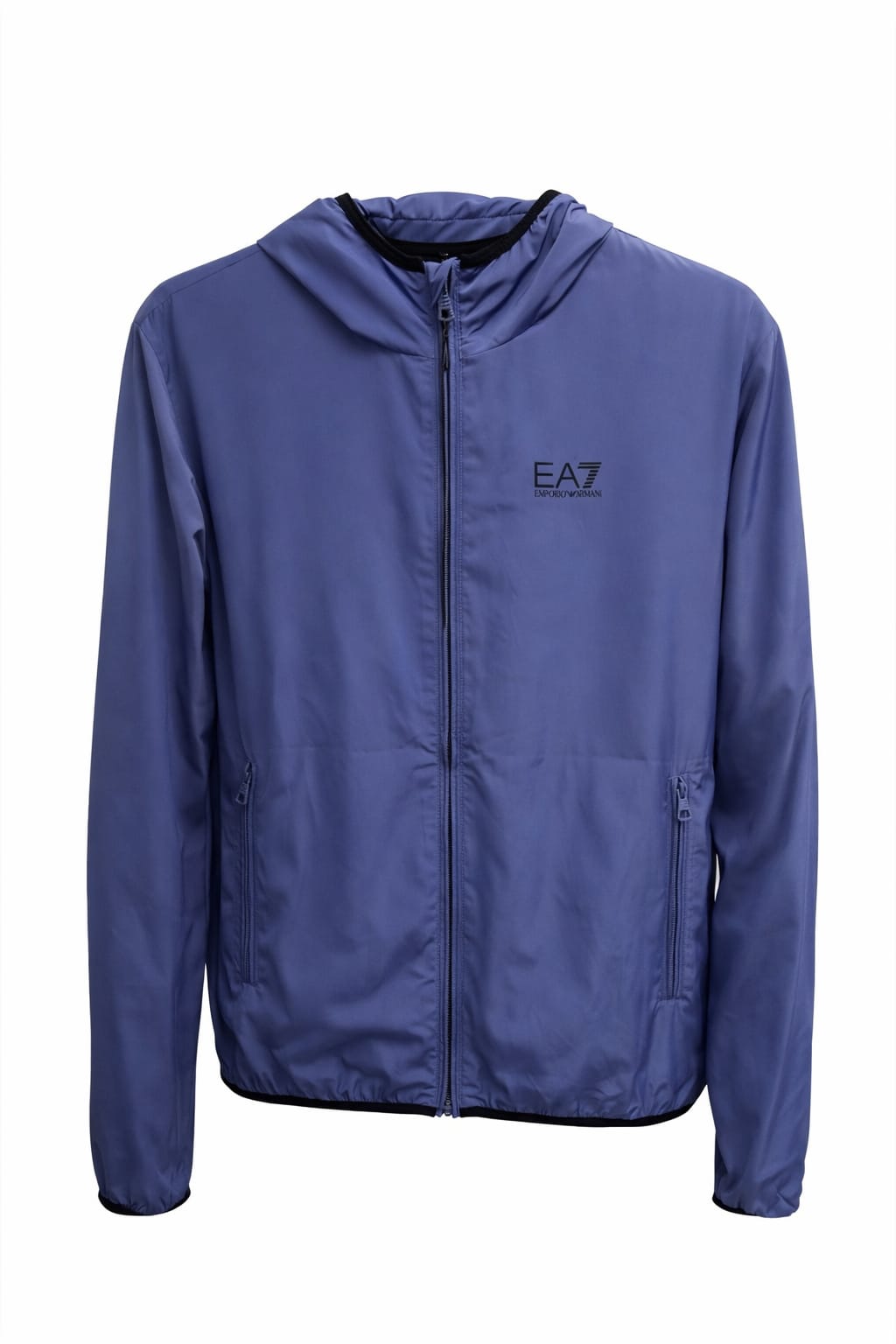 Lote Stock-Mix 1022 de 25 prendas de EA7 EMPORIO ARMANI. Hombre. Primavera-Verano