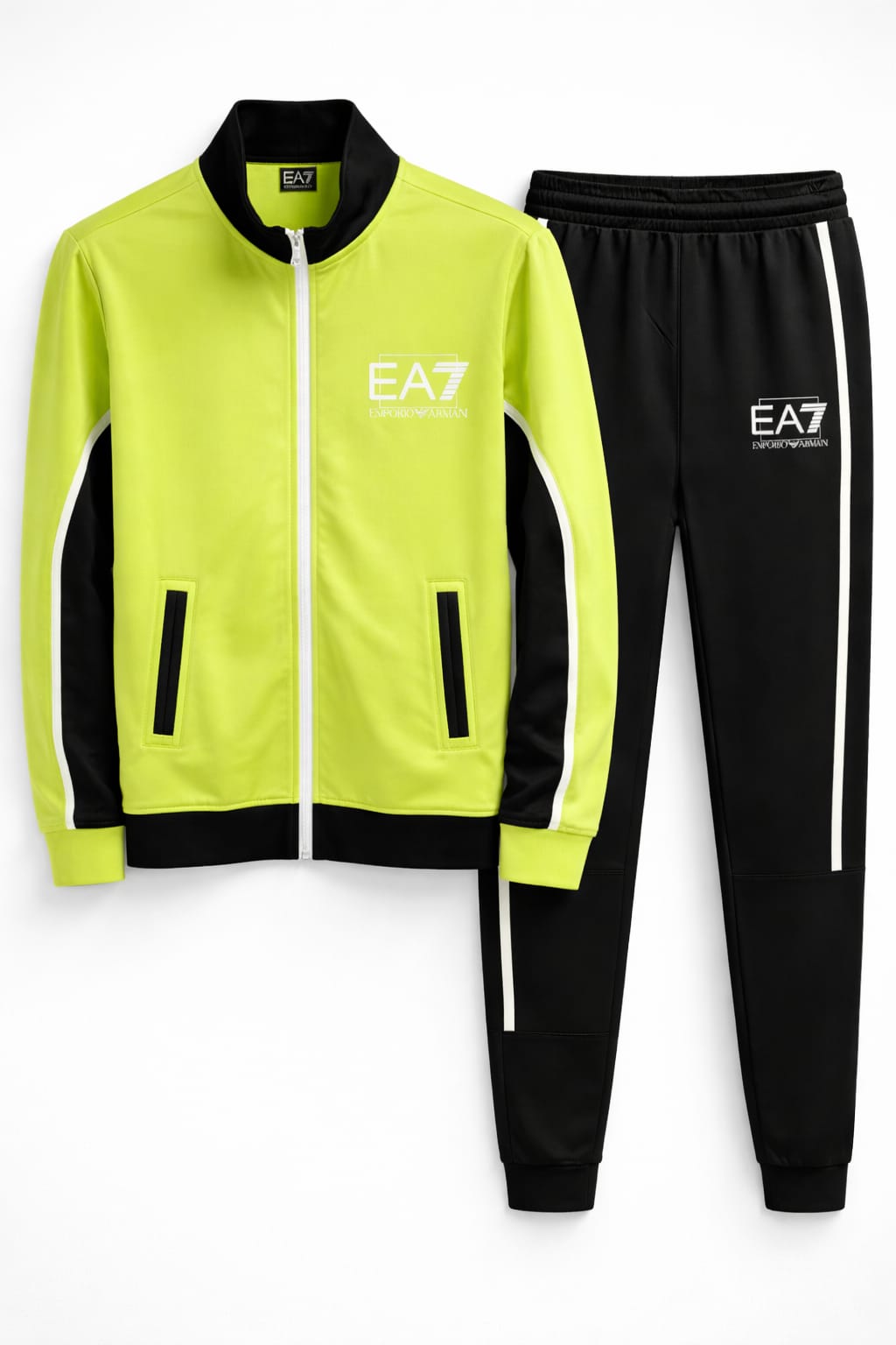 Lote Stock-Mix 1023 de 26 prendas de EA7 EMPORIO ARMANI. Hombre. Primavera-Verano