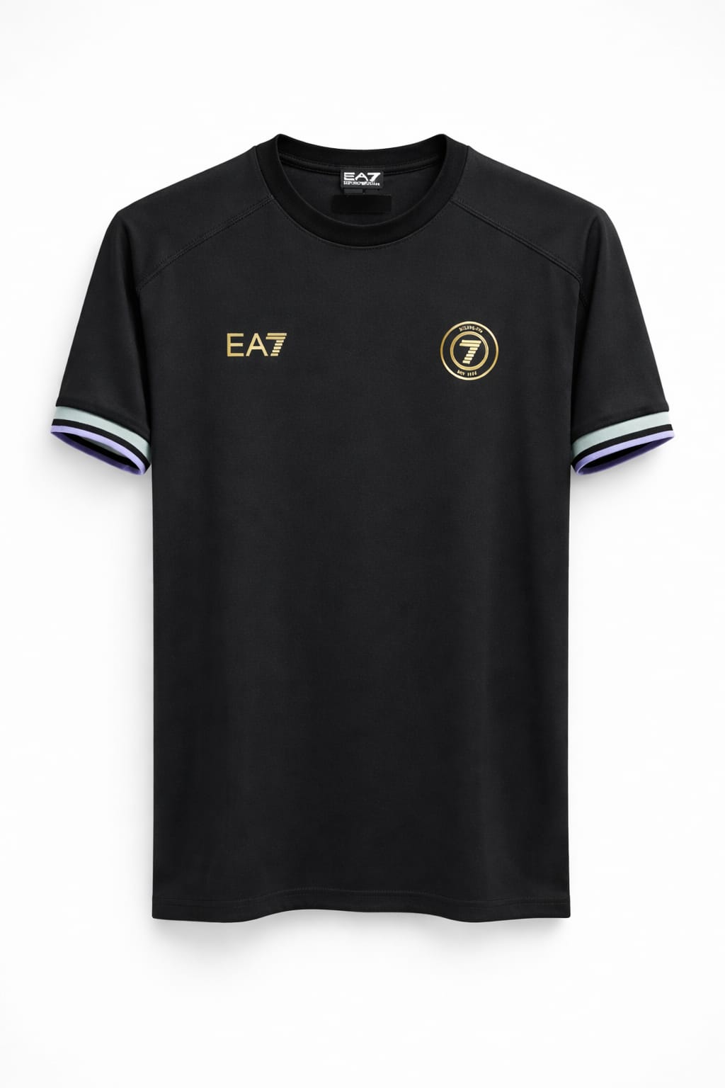 Lote Stock-Mix 1023 de 26 prendas de EA7 EMPORIO ARMANI. Hombre. Primavera-Verano