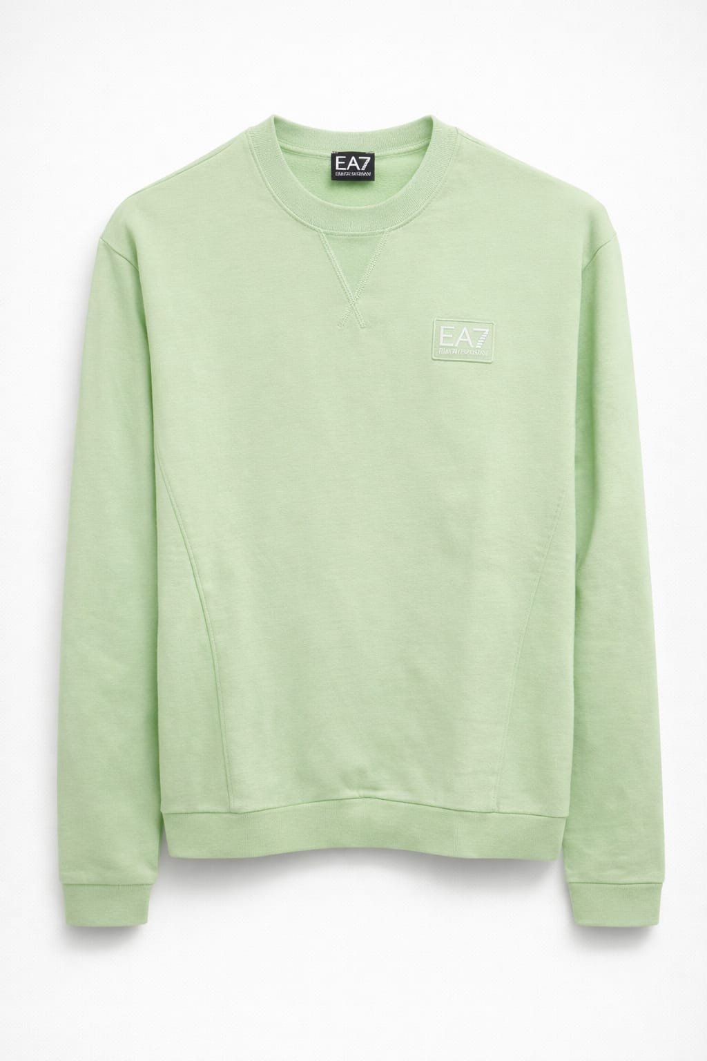 Lote Stock-Mix 1023 de 26 prendas de EA7 EMPORIO ARMANI. Hombre. Primavera-Verano