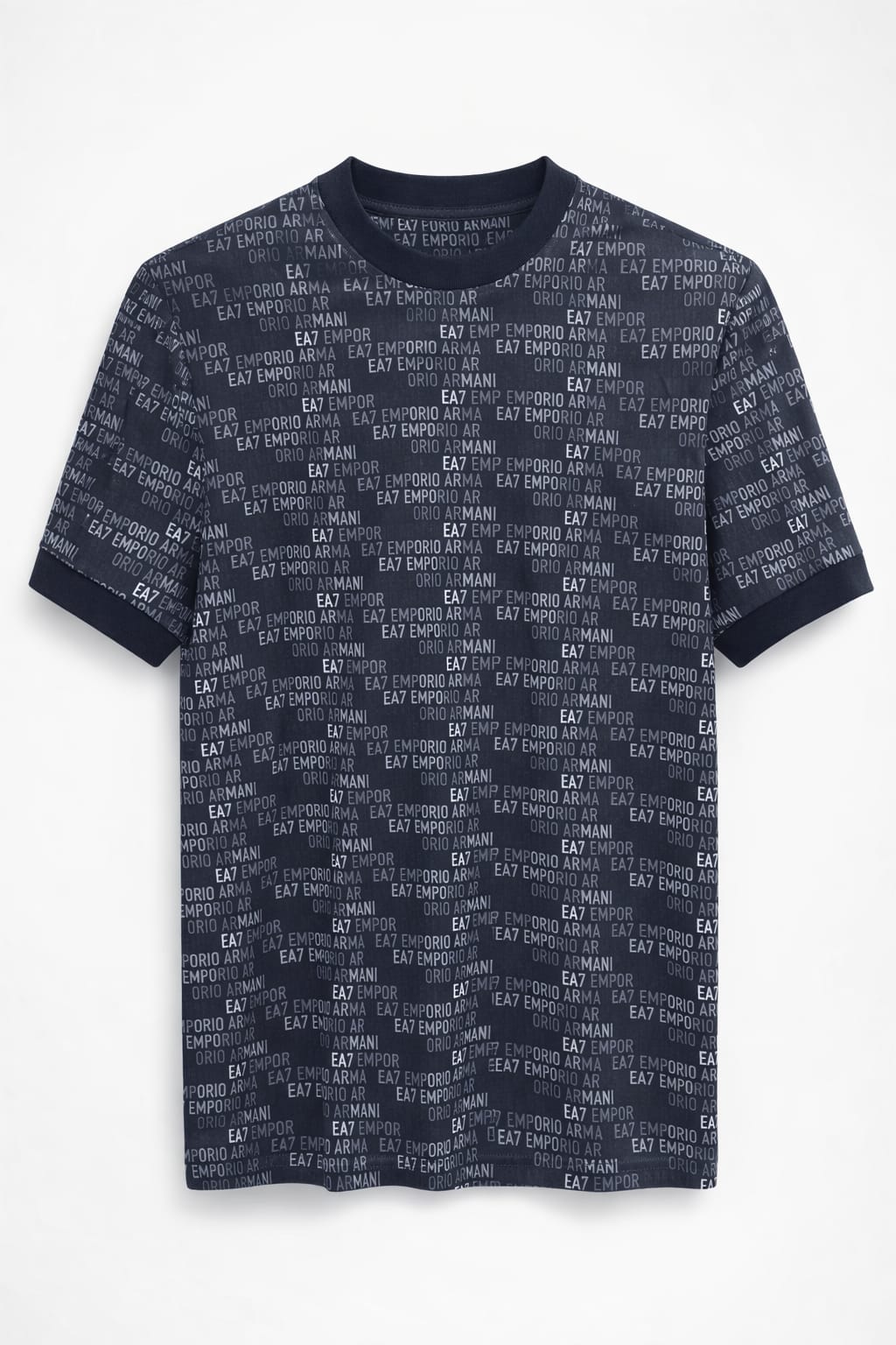 Lote Stock-Mix 1024 de 26 prendas de EA7 EMPORIO ARMANI. Hombre. Primavera-Verano