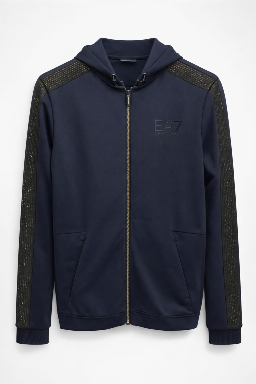Lote Stock-Mix 1024 de 26 prendas de EA7 EMPORIO ARMANI. Hombre. Primavera-Verano