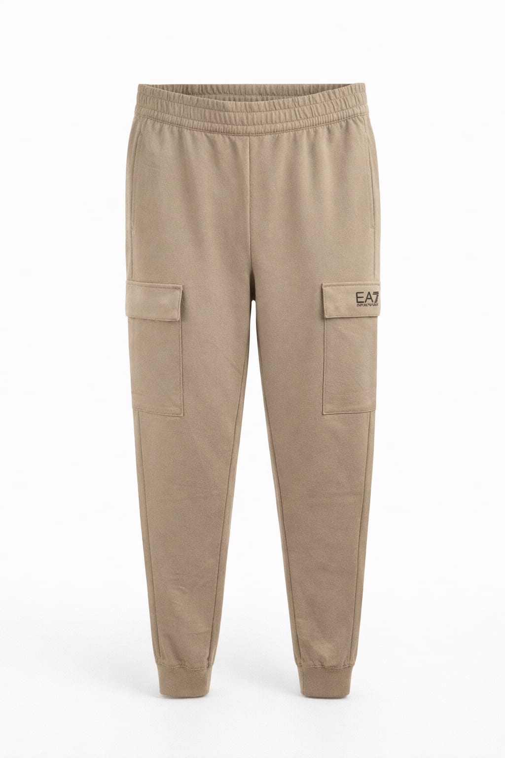 Lote Stock-Mix 1026 de 26 prendas de EA7 EMPORIO ARMANI. Hombre. Primavera-Verano