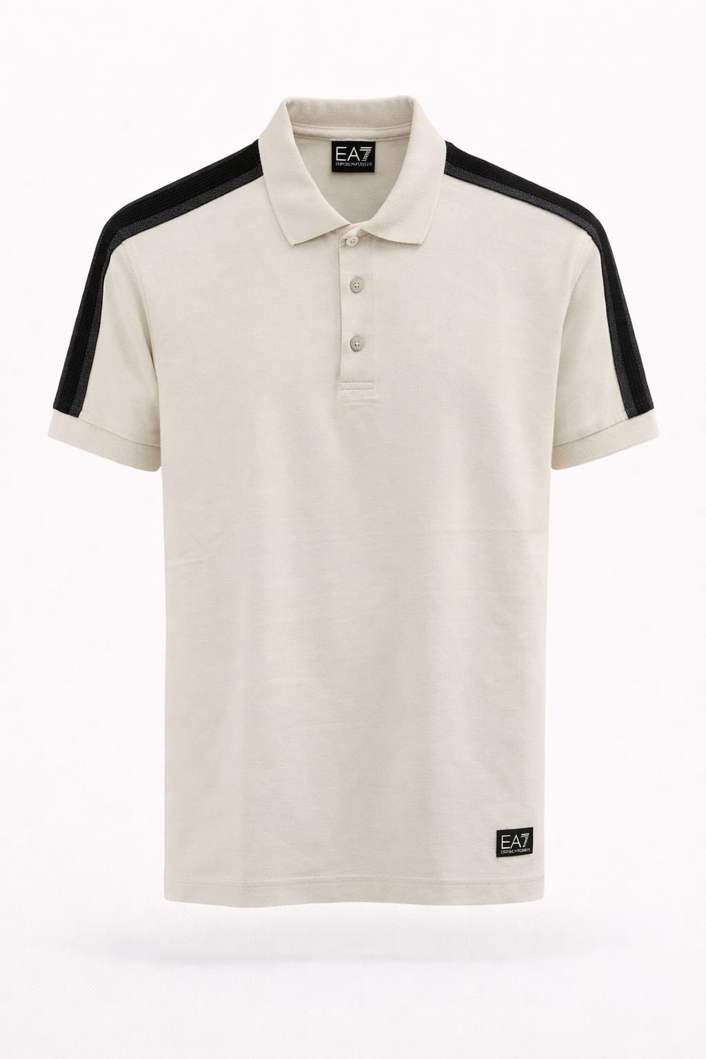 Lote Stock-Mix 1026 de 26 prendas de EA7 EMPORIO ARMANI. Hombre. Primavera-Verano