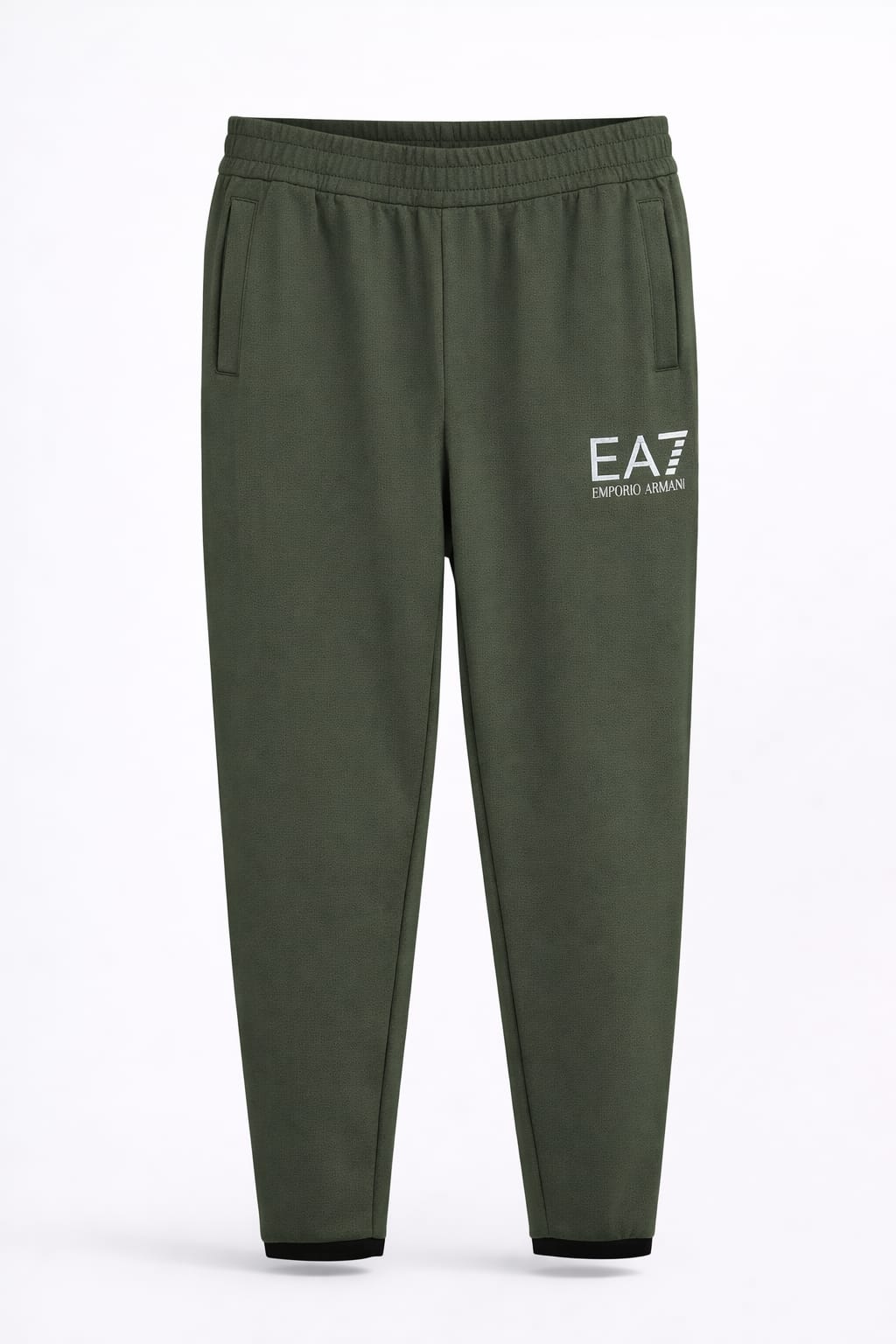 Lote Stock-Mix 1026 de 26 prendas de EA7 EMPORIO ARMANI. Hombre. Primavera-Verano