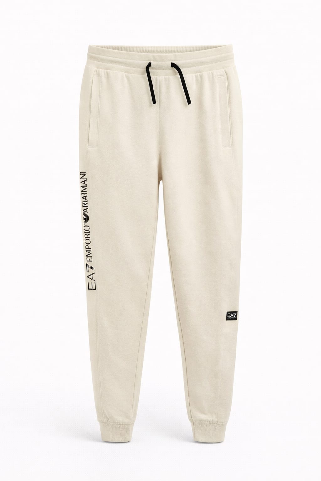 Lote Stock-Mix 1026 de 26 prendas de EA7 EMPORIO ARMANI. Hombre. Primavera-Verano