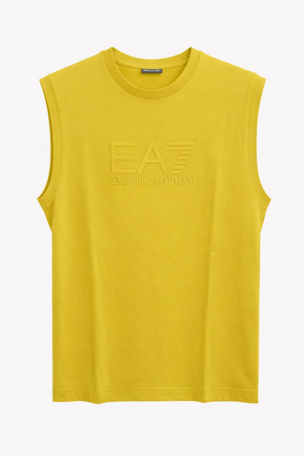 Lote Stock-Mix 1027 de 26 prendas de EA7 EMPORIO ARMANI. Hombre. Primavera-Verano