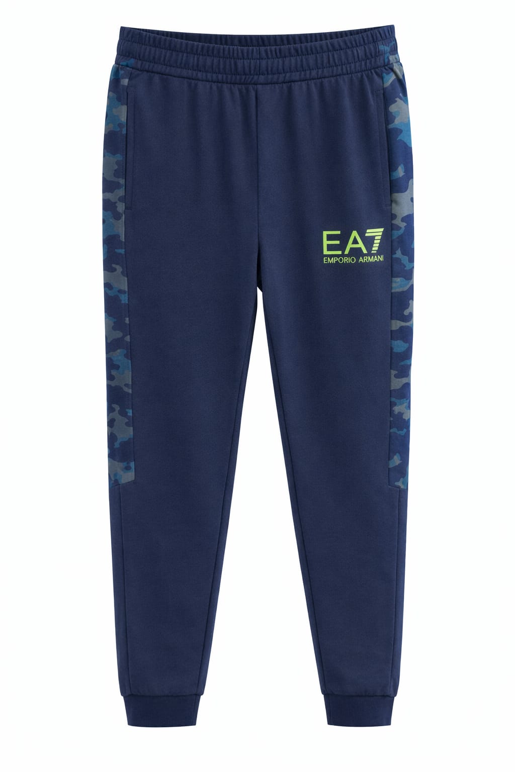 Lote Stock-Mix 1029 de 26 prendas de EA7 EMPORIO ARMANI. Hombre. Primavera-Verano
