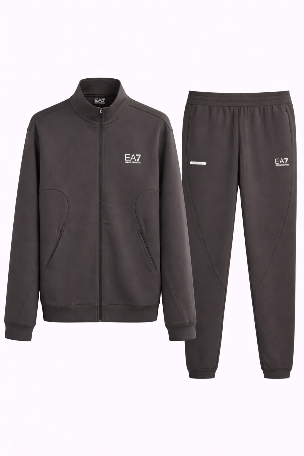 Lote Stock-Mix 1030 de 25 prendas de EA7 EMPORIO ARMANI. Hombre. Primavera-Verano