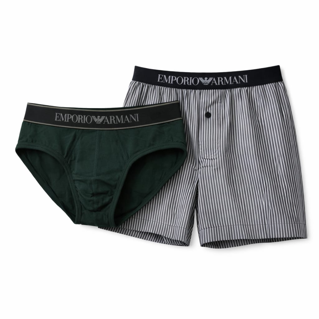 Lote Stock-Mix 1033 de 20 prendas de Íntimo EA7 EMPORIO ARMANI. Hombre. Primavera-Verano