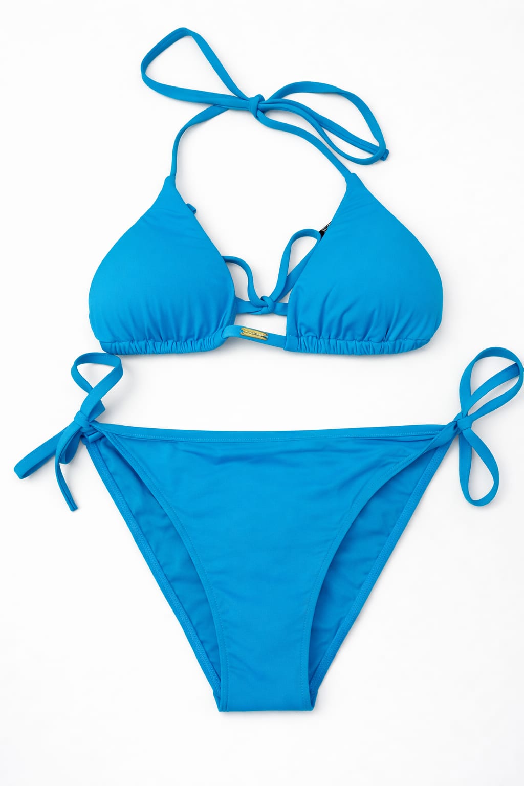 Lote Stock-Mix 1041. De 25 Bañadores y Bikinis de EA7 Emporio Armani. Temporada Verano.