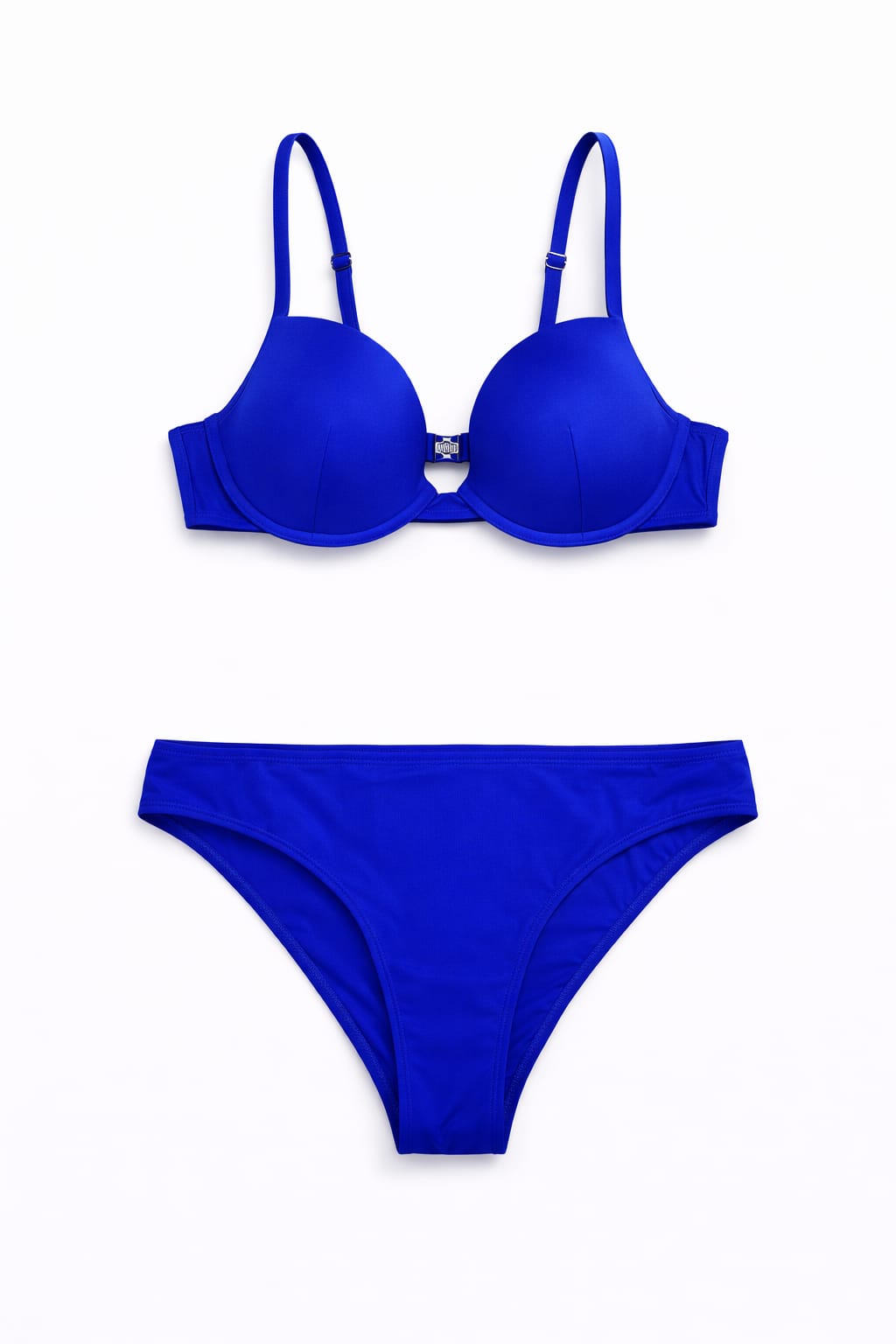 Lote Stock-Mix 1041. De 25 Bañadores y Bikinis de EA7 Emporio Armani. Temporada Verano.