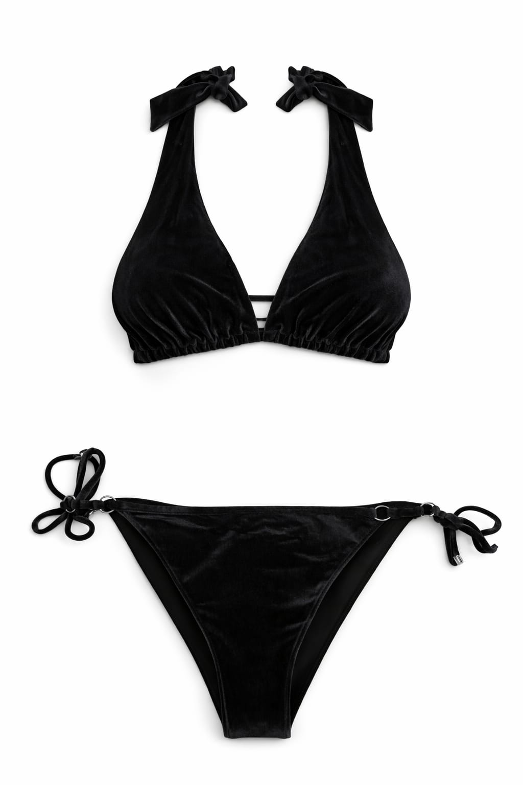 Lote Stock-Mix 1046. De 24 Bañadores y Bikinis de EA7 Emporio Armani. Temporada Verano.