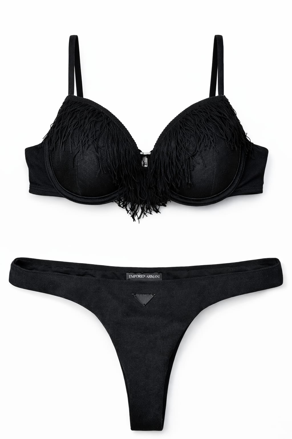 Lote Stock-Mix 1046. De 24 Bañadores y Bikinis de EA7 Emporio Armani. Temporada Verano.