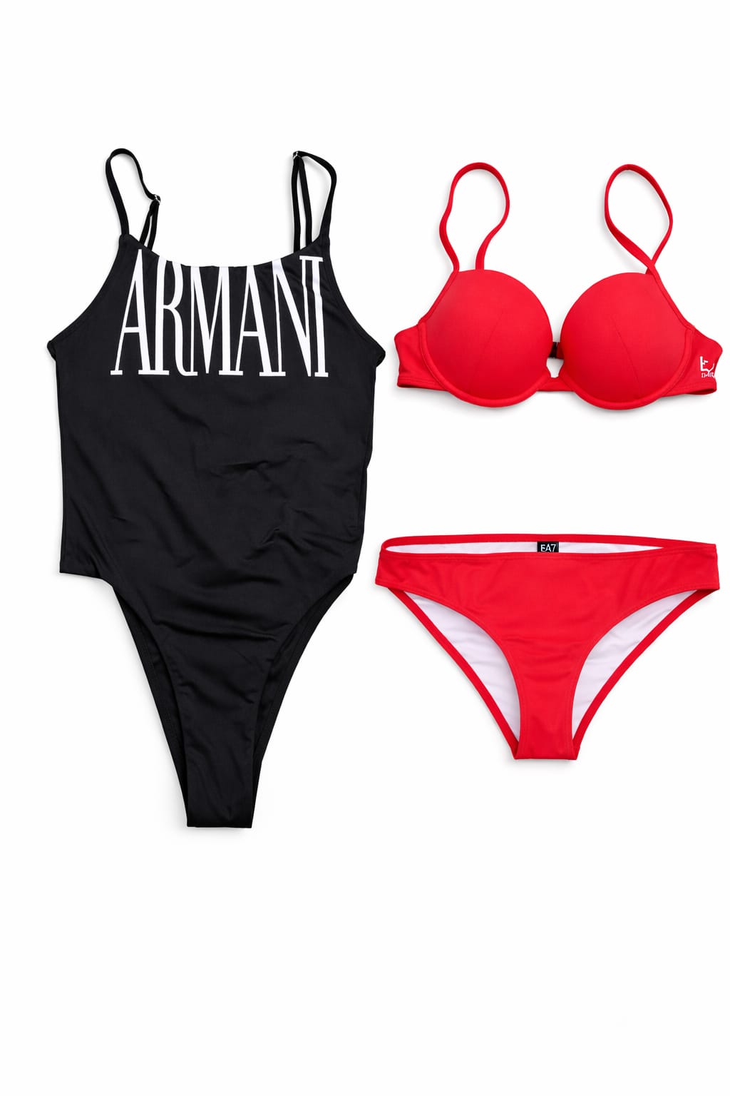 Lote Stock-Mix 1046. De 24 Bañadores y Bikinis de EA7 Emporio Armani. Temporada Verano.