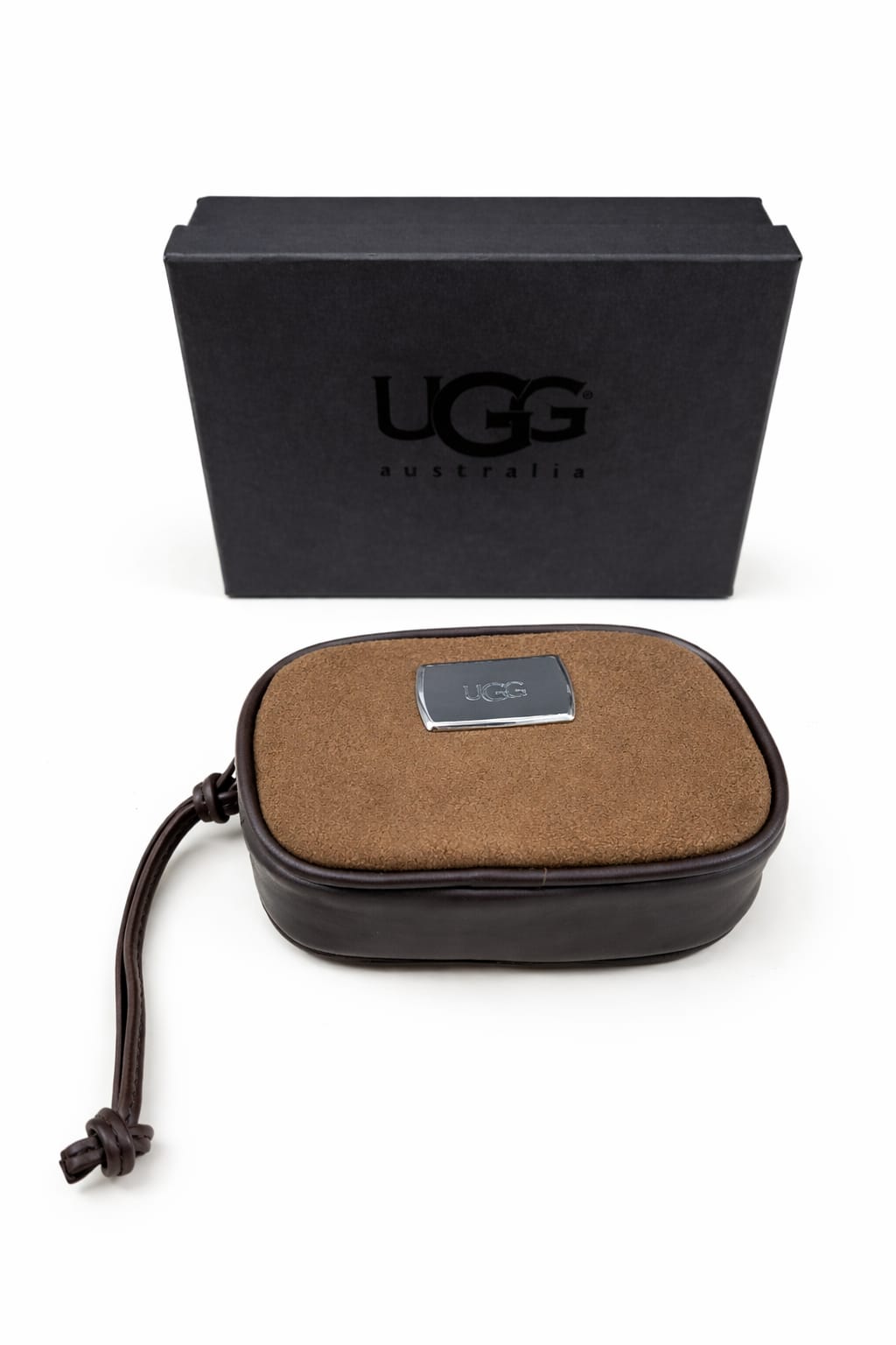 Lote Stock-Mix 1051. De 20 Fundas de Móviles y Monederos de Piquadro y Ugg. Hombre y Mujer.