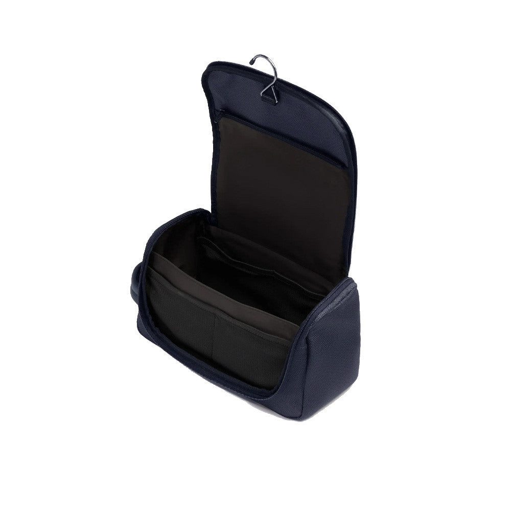 Neceser Piquadro BY7052S143/BLU Color Marino_8750.jpg