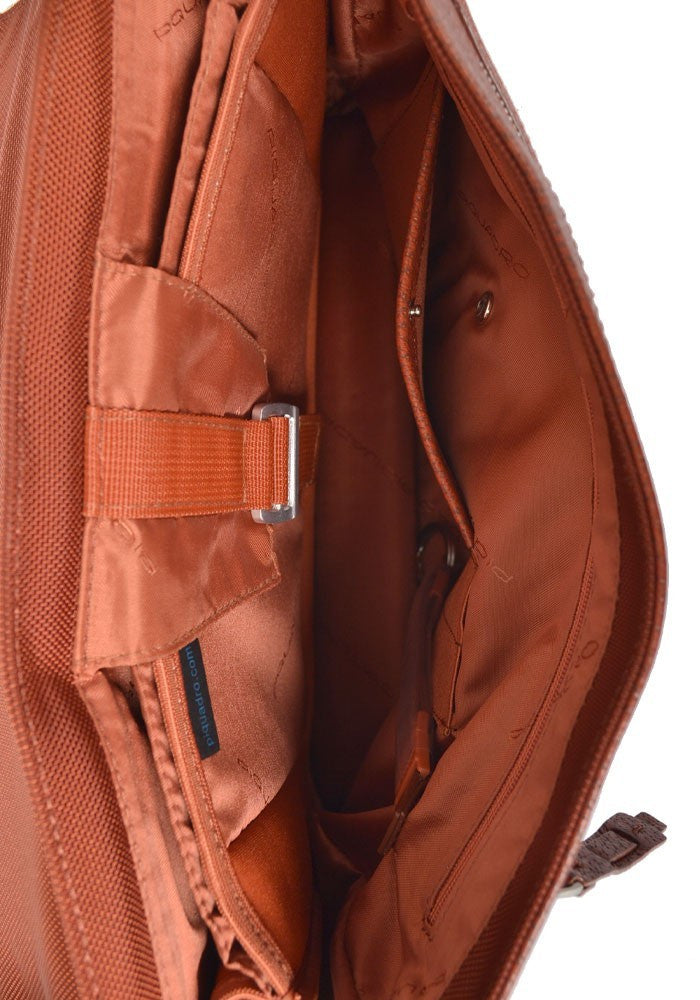 Bolso Piquadro CA2076W46 Color Naranja_31.jpg