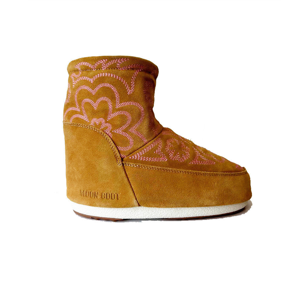 Botas Bajas de Ante Moon Boot ICON LOW NOLACE EMBROIDERED SUEDE 80D1409560 Color Camel_5117.jpg