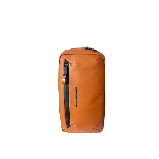 Bandolera / Mochila Piquadro CA6466C20W/CU Color Cuero_8541.jpg