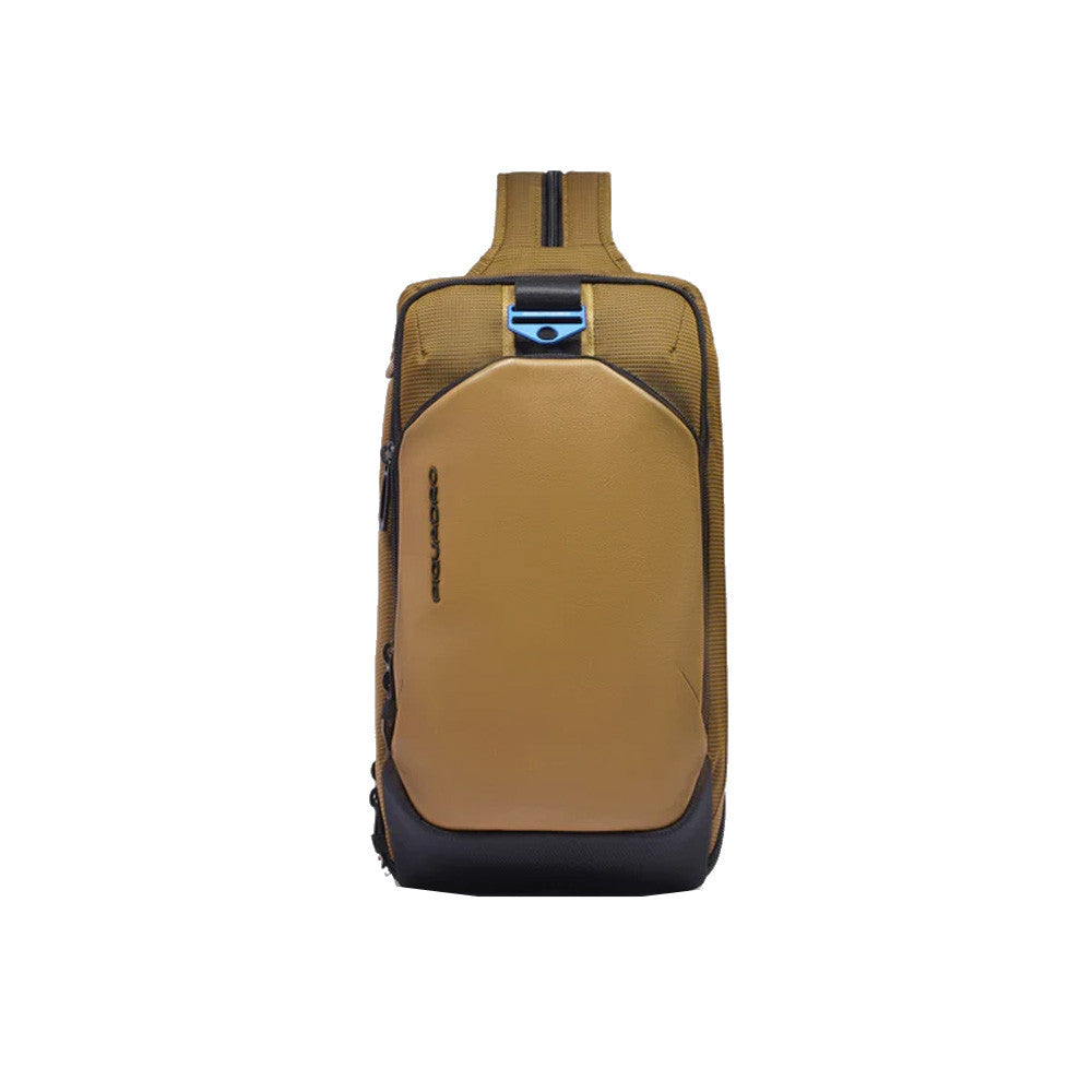 Bandolera / Mochila Piquadro CA6632S137/CU Color Mostaza_8533.jpg