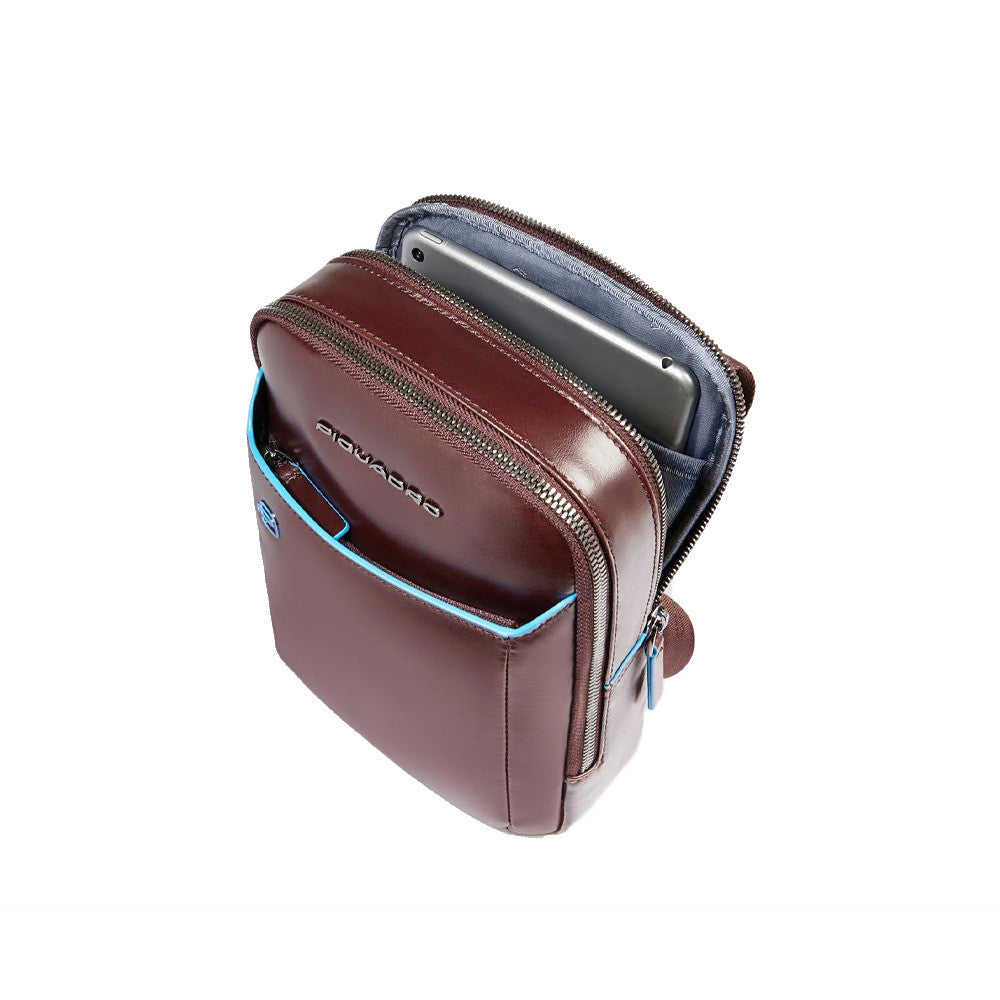 Bandolera de Piel Piquadro CA6811B2/MO Color Marrón Caoba_8648.jpg
