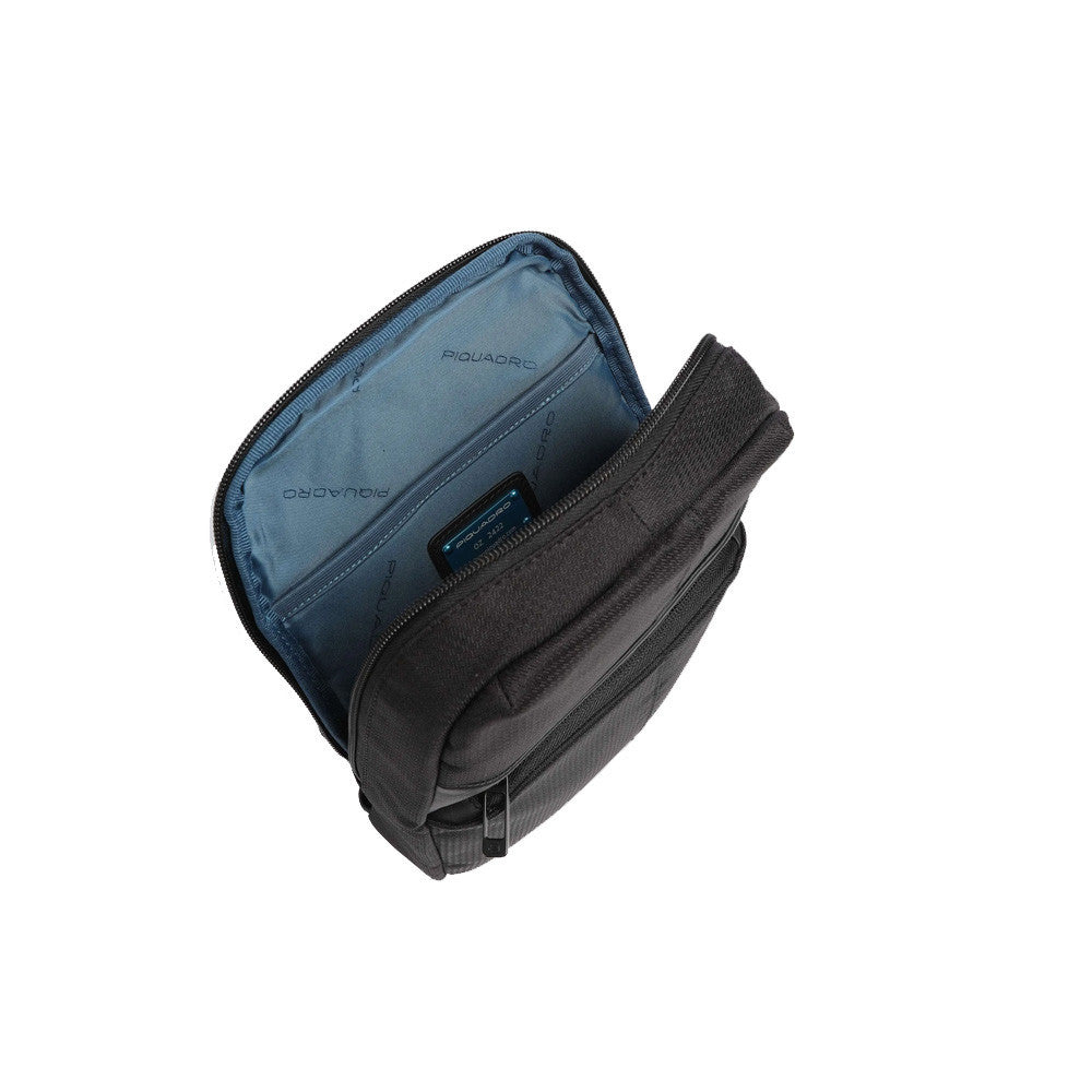 Bandolera Piquadro CA5751W129/N Color Negro_4701.jpg
