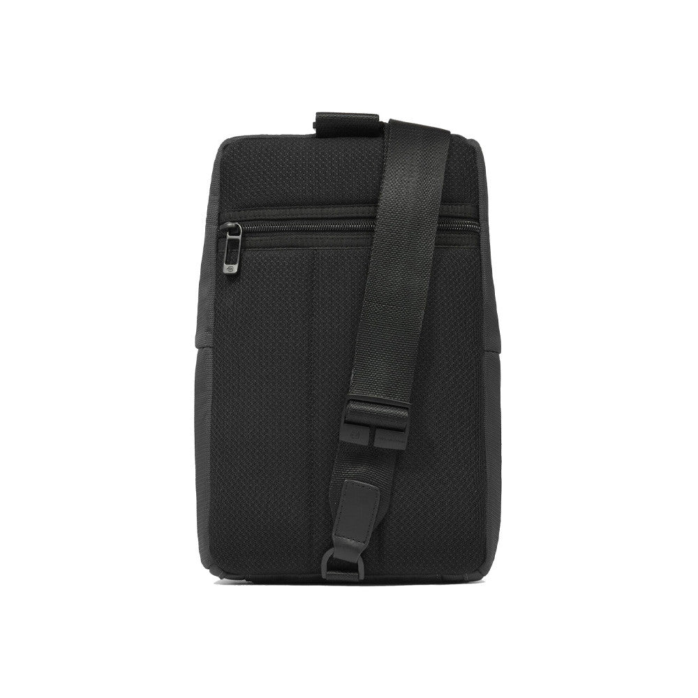 Bandolera Piquadro CA6904S140/N Color Negro_8566.jpg