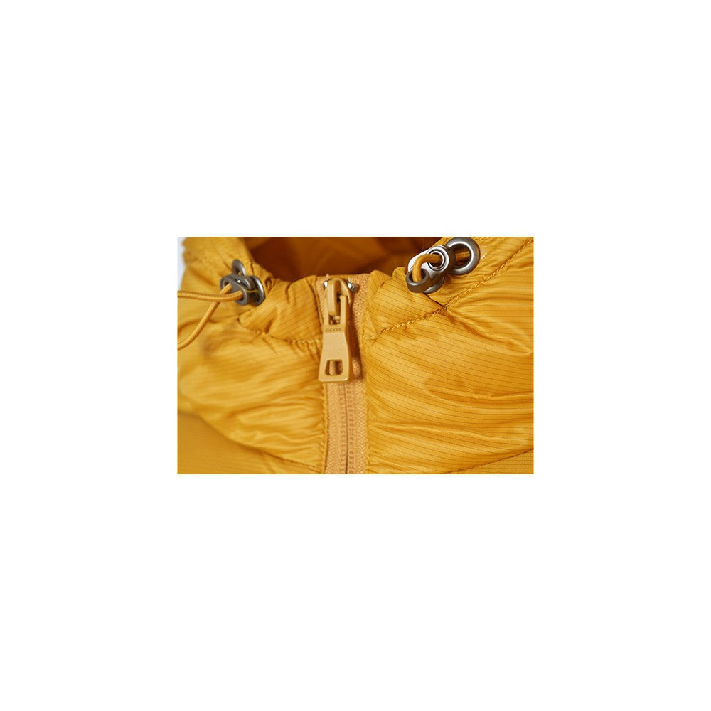 Plumón GEOX MONER M2628X Color Mostaza_2372.jpg