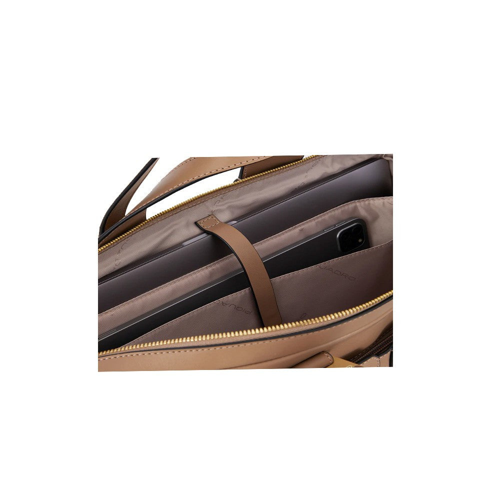 Bolso/ Maletín de Piel Piquadro BD6129S126/RO Color Beige_3940.jpg