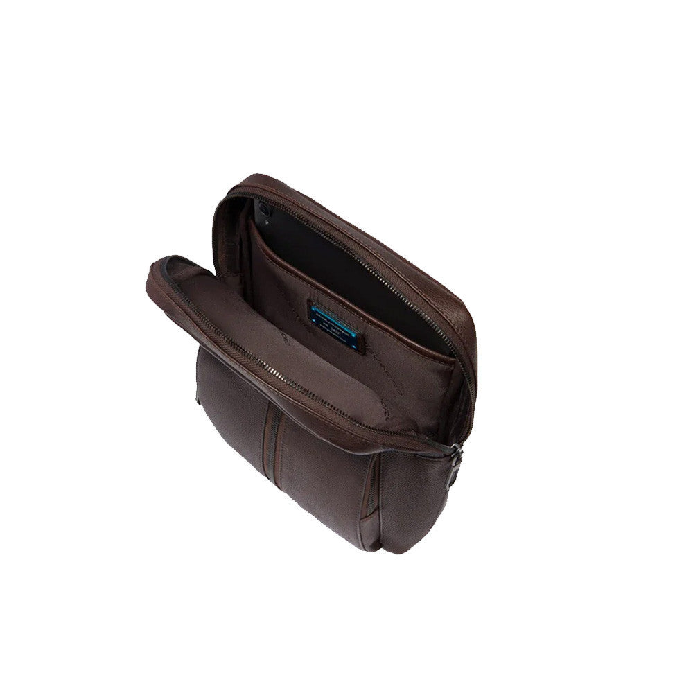 Bandolera de Piel Piquadro CA1816W130/TM Color Marrón_5344.jpg