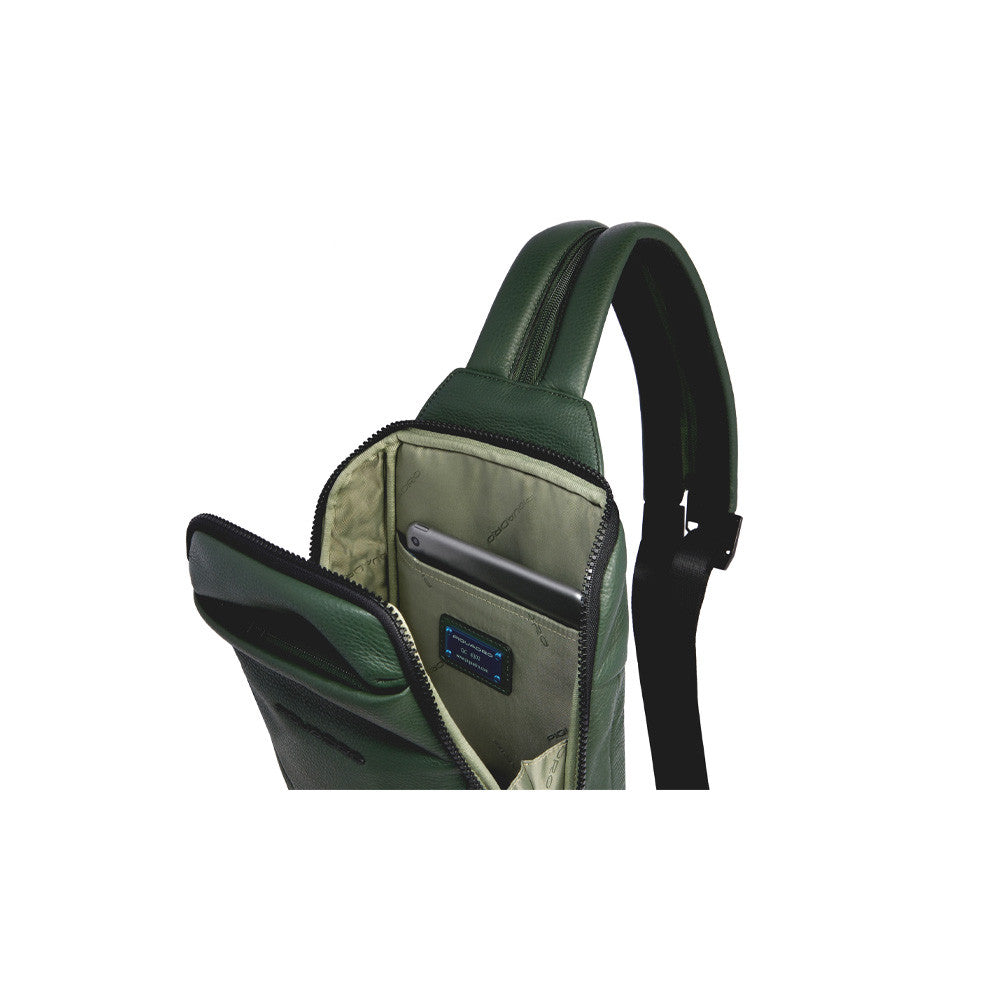 Bandolera / Mochila de Piel Piquadro CA6616S135/VE Color Kaki_8527.jpg