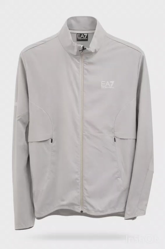 Lote Stock-Mix 1025 de 26 prendas de EA7 EMPORIO ARMANI. Hombre. Primavera-Verano