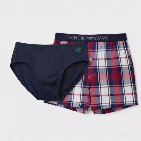 Lote Stock-Mix 1033 de 20 prendas de Íntimo EA7 EMPORIO ARMANI. Hombre. Primavera-Verano